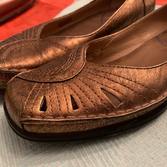 Romika Bronze Metallic Leather Shoe - Picture 2 of 4